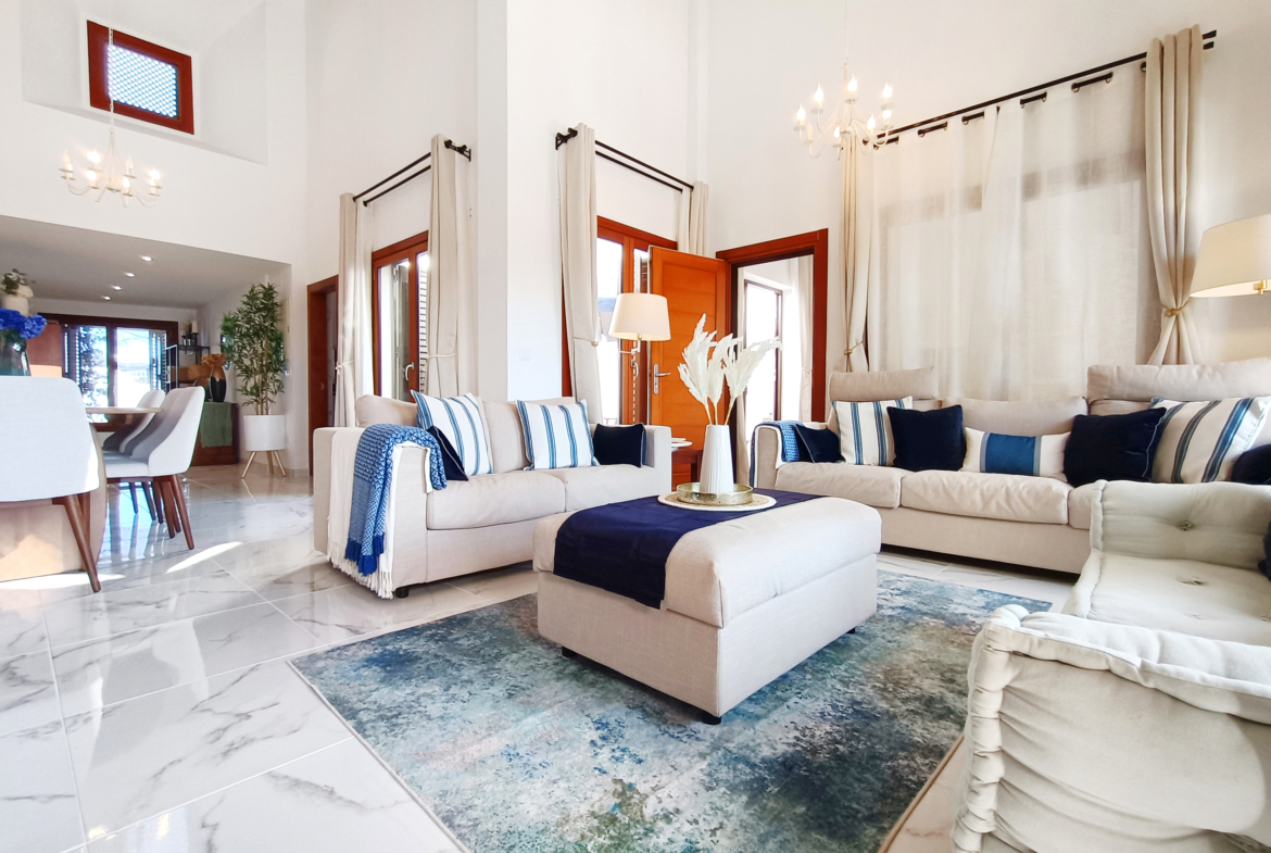 Beautiful 3 Bed Upgraded Villa with Stunning Golf Views & Extended Sunroom 19